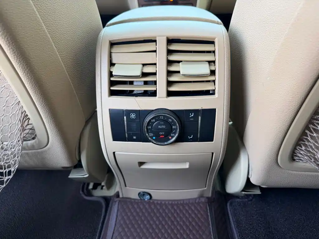 Mercedes-Benz GL-Class — миниатюра 9