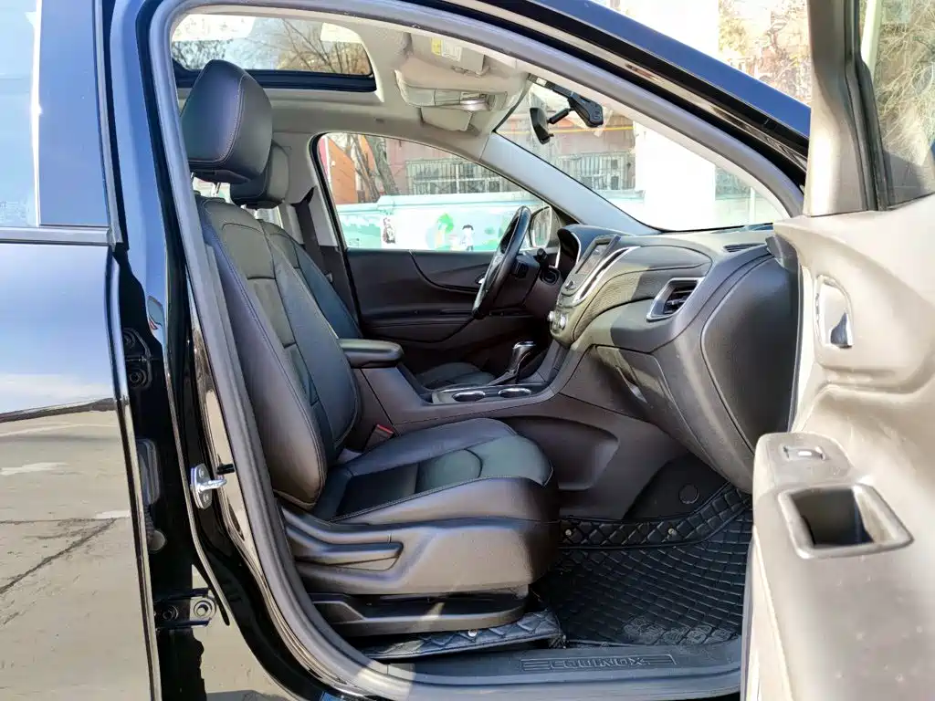 Chevrolet Equinox — миниатюра 8