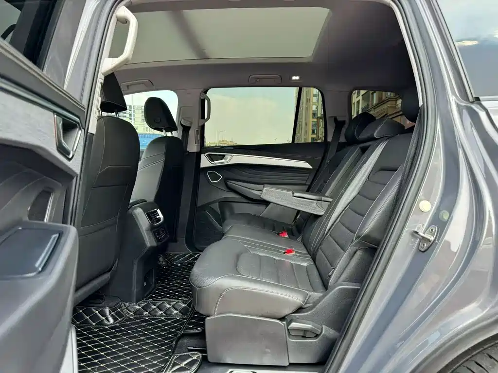 Volkswagen Talagon — миниатюра 6