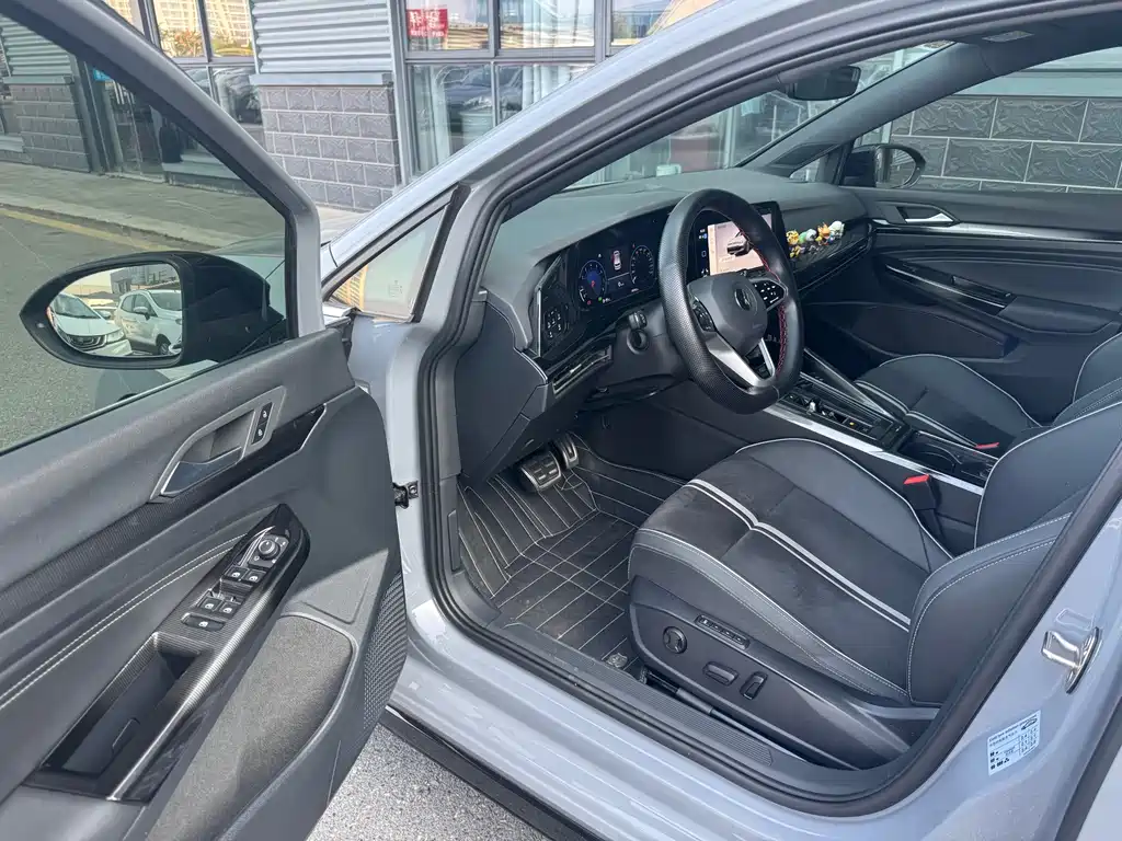 Volkswagen Golf — миниатюра 6