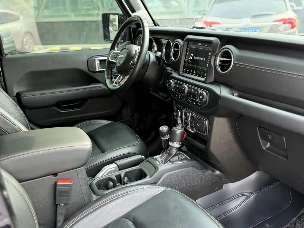 Jeep Gladiator — миниатюра 9