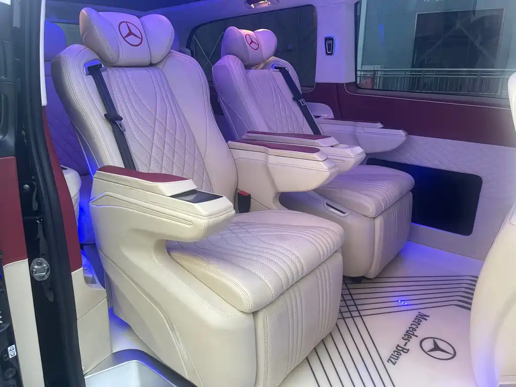 Mercedes-Benz Vito 2020 2.0T Elite 7 мест