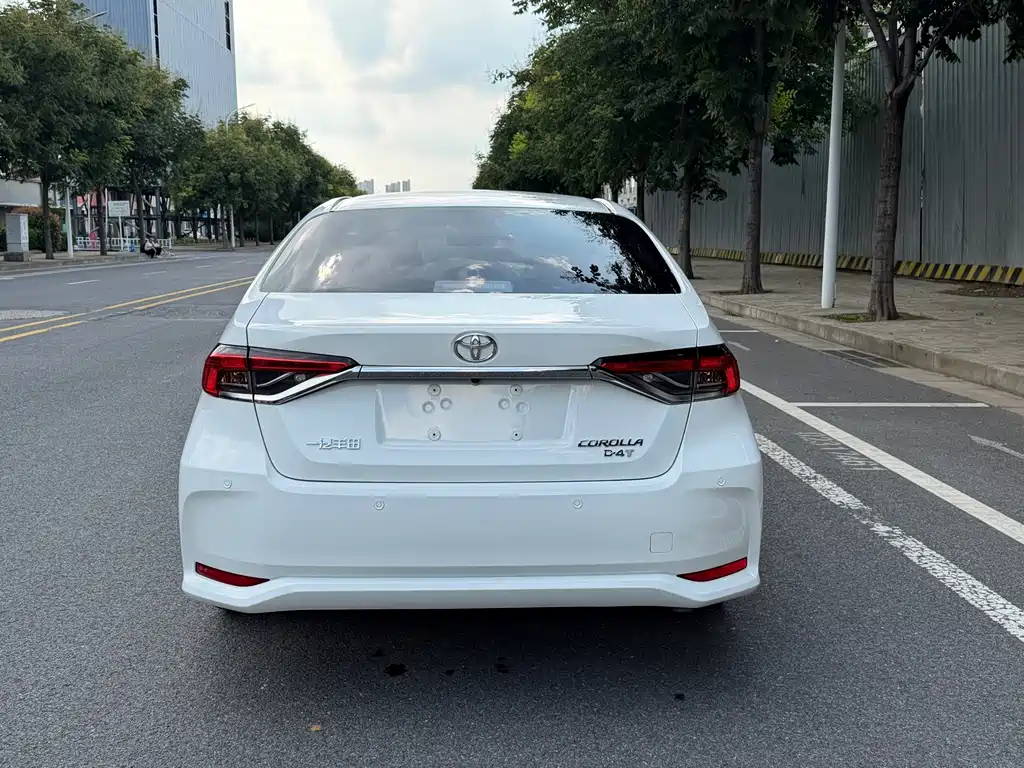 Toyota Corolla — миниатюра 5