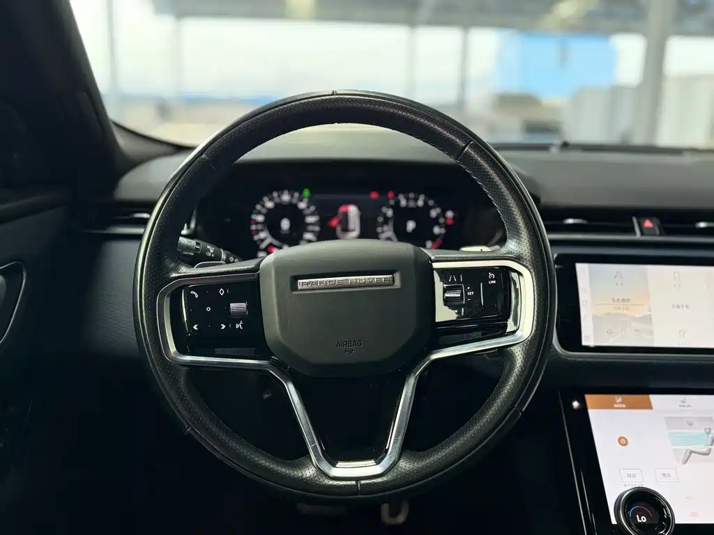 Land Rover Velar — миниатюра 10