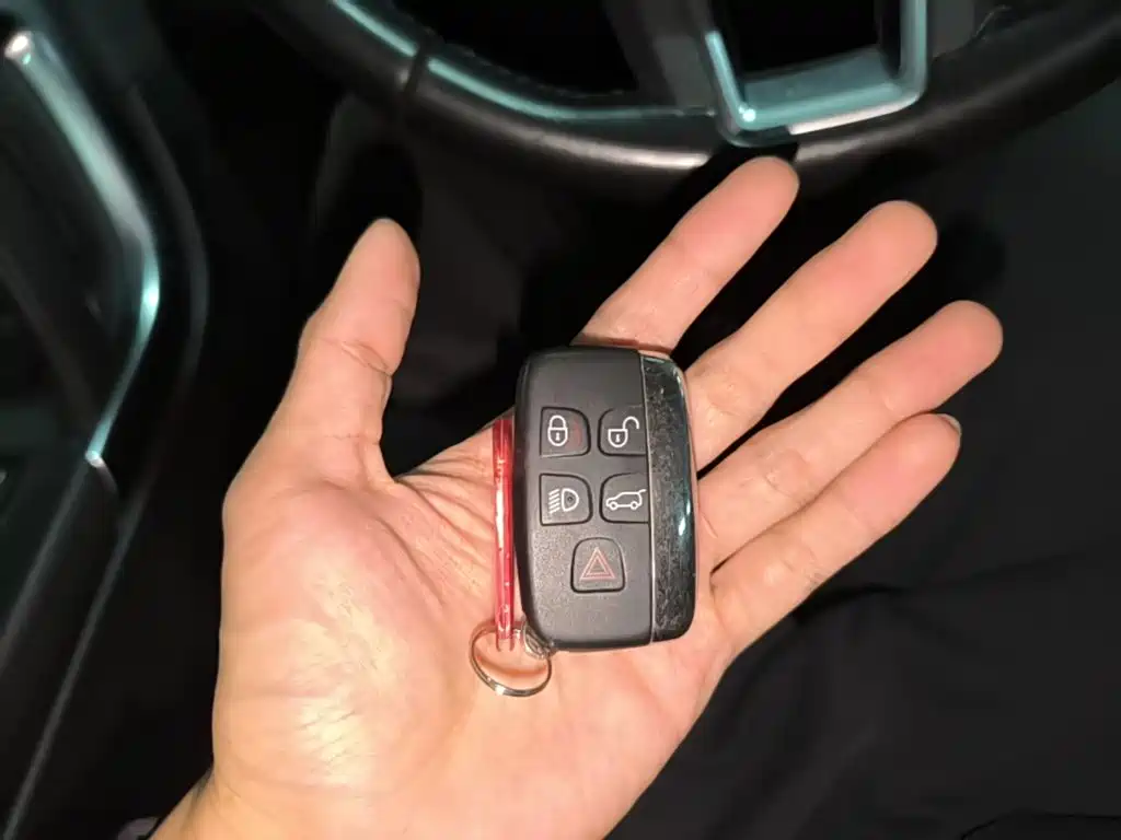 Land Rover Discovery Sport — миниатюра 9