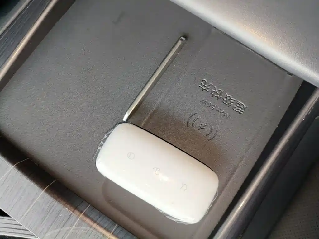 Galaxy Galaxy E5 — миниатюра 9