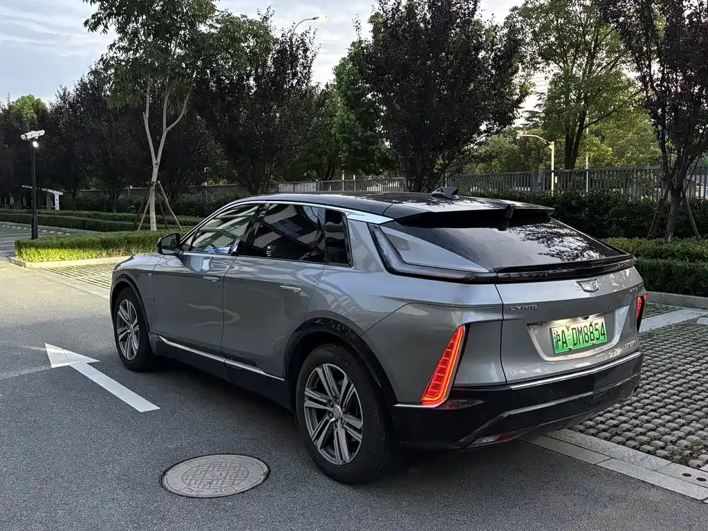 Cadillac Lyriq — миниатюра 2