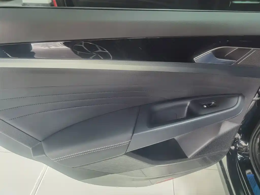 Volkswagen Passat — миниатюра 19