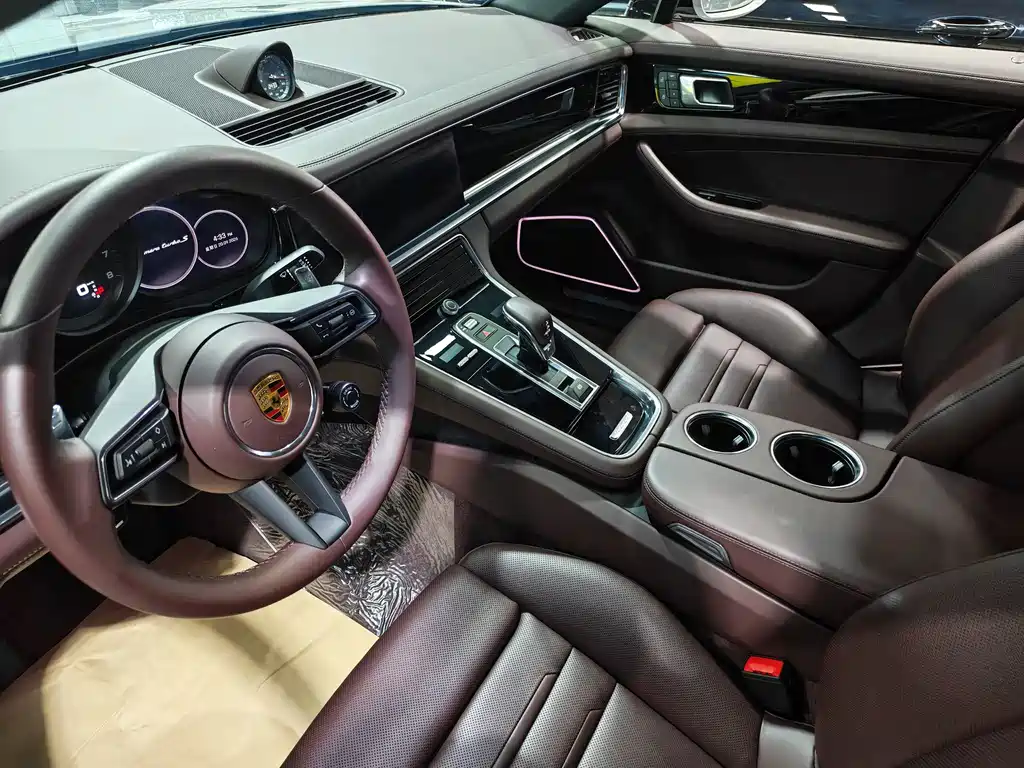 Porsche Panamera — миниатюра 4