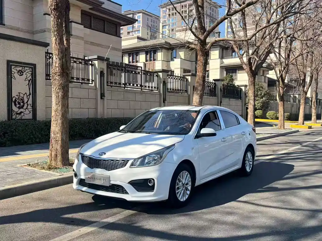 KIA K2