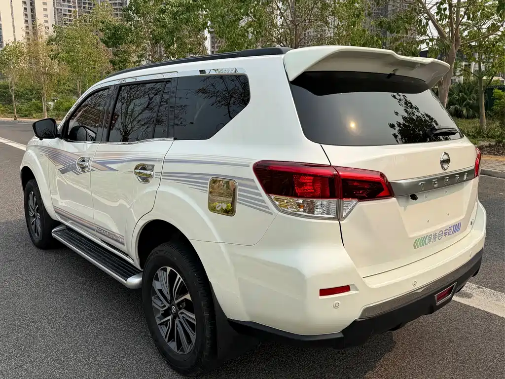 Nissan Terra 2.5L XL Upper Auto 2WD Luxury Edition, фото 6
