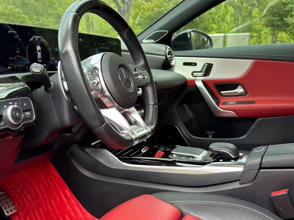 Mercedes-Benz CLA AMG — миниатюра 4