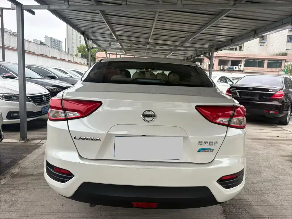 Nissan Bluebird 2019 1.6L CVT VI