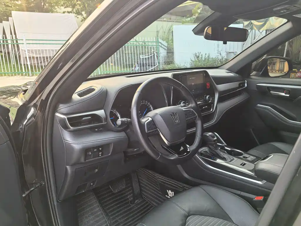 Toyota Crown Kluger — миниатюра 12
