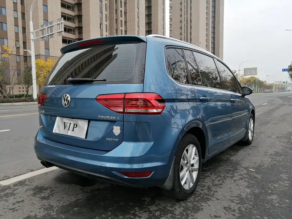 Volkswagen Touran — миниатюра 6