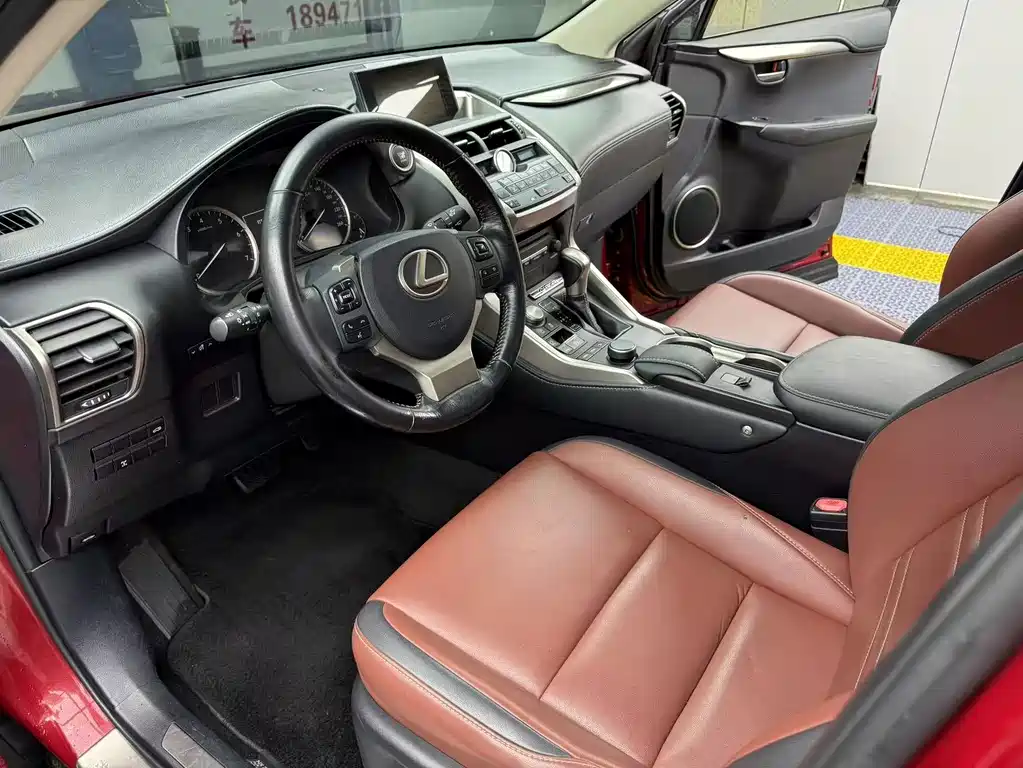 Lexus NX — миниатюра 10