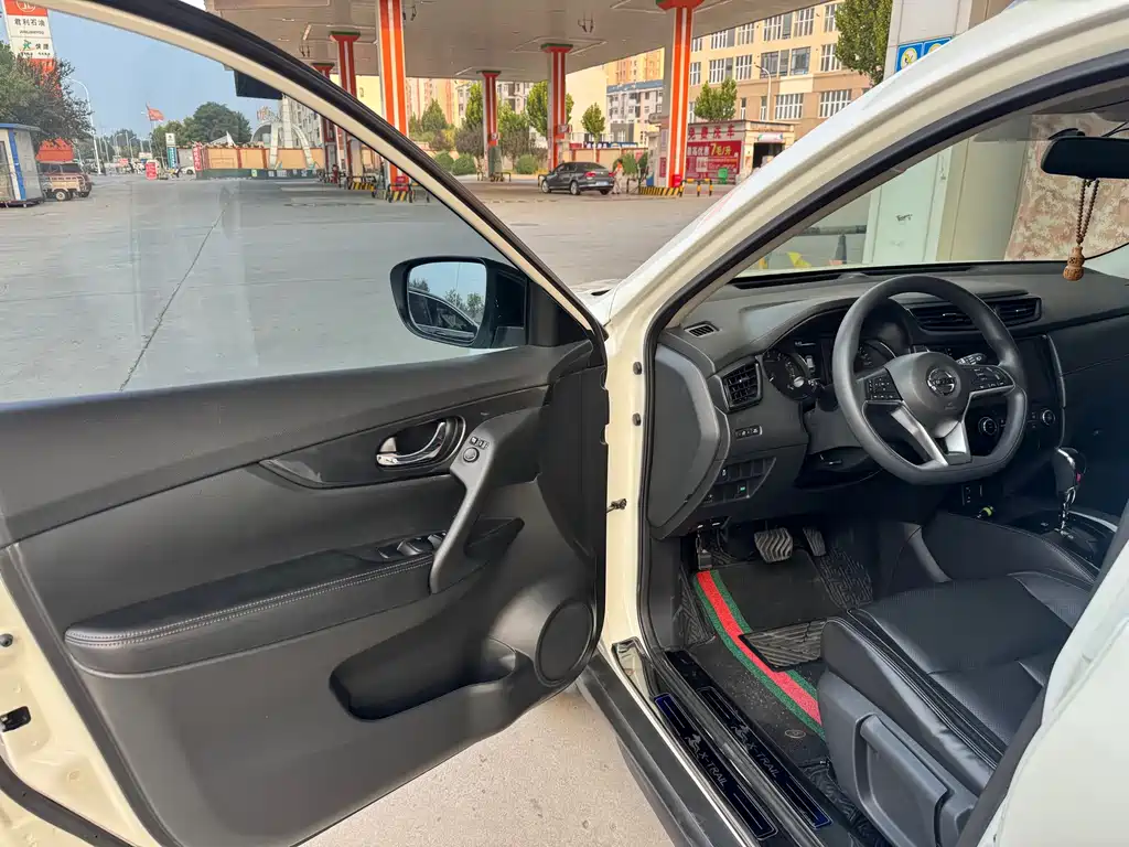 Nissan X-Trail — миниатюра 2