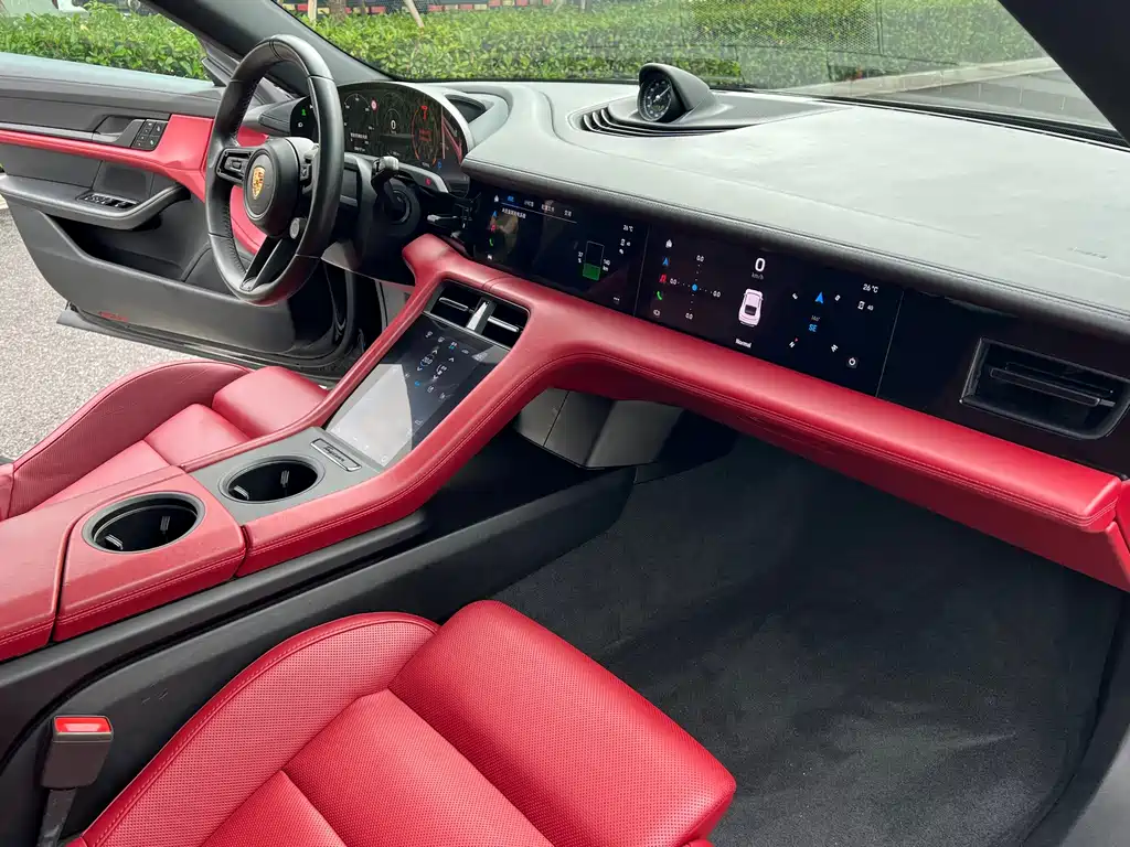 Porsche Taycan — миниатюра 9