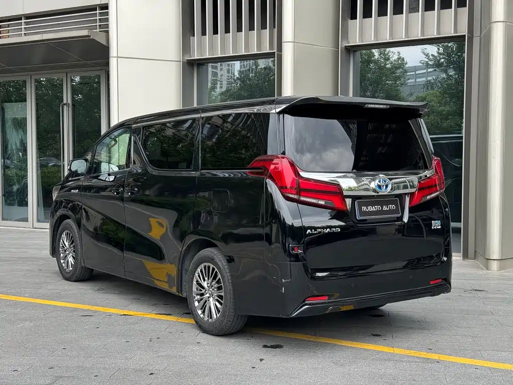 Toyota Alphard 2019 2.5L Luxury