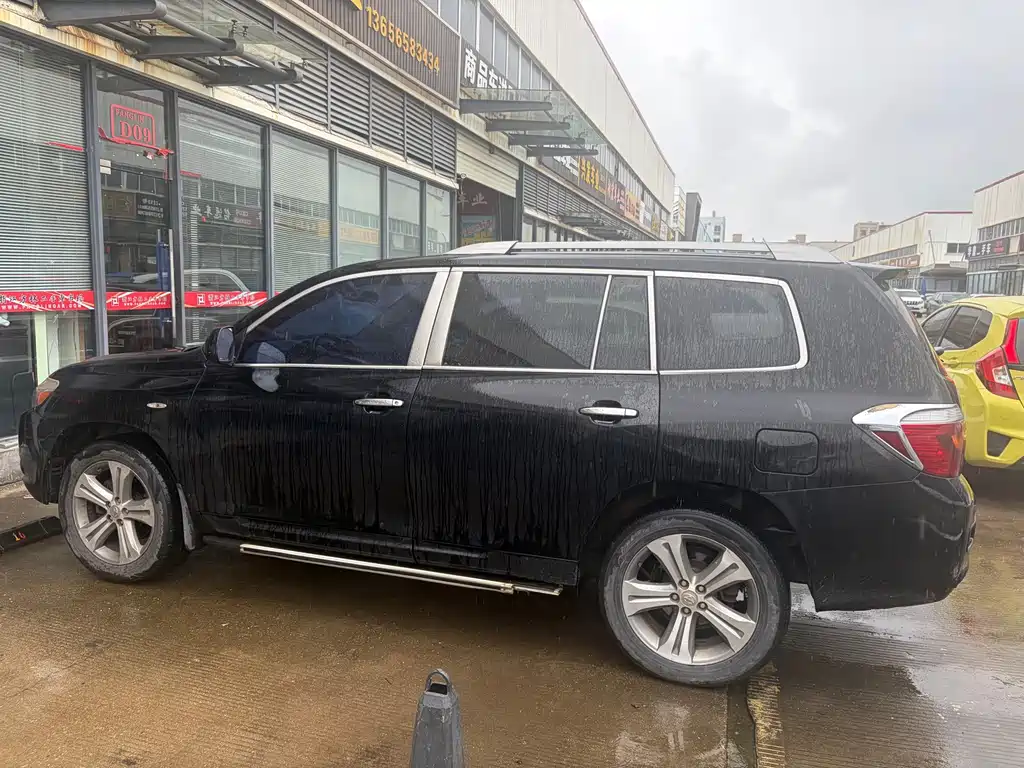 Toyota Highlander — миниатюра 3
