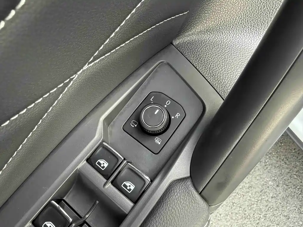 Volkswagen Tiguan L — миниатюра 15