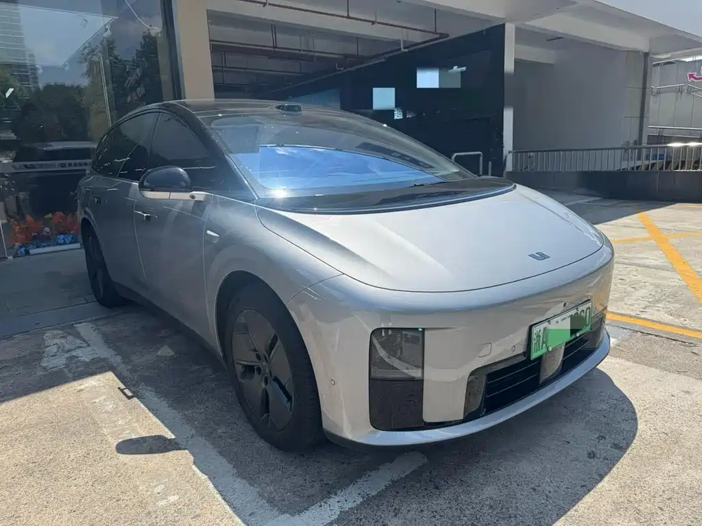 Li Auto Li i8 — миниатюра 3