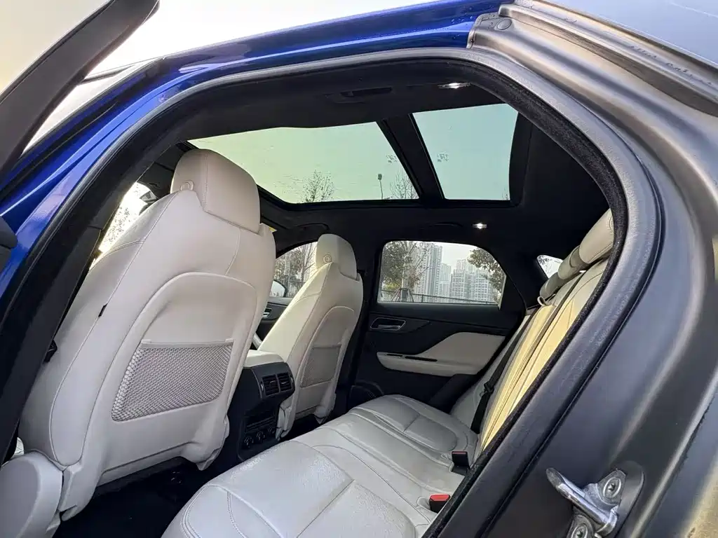 Jaguar F-PACE — миниатюра 9