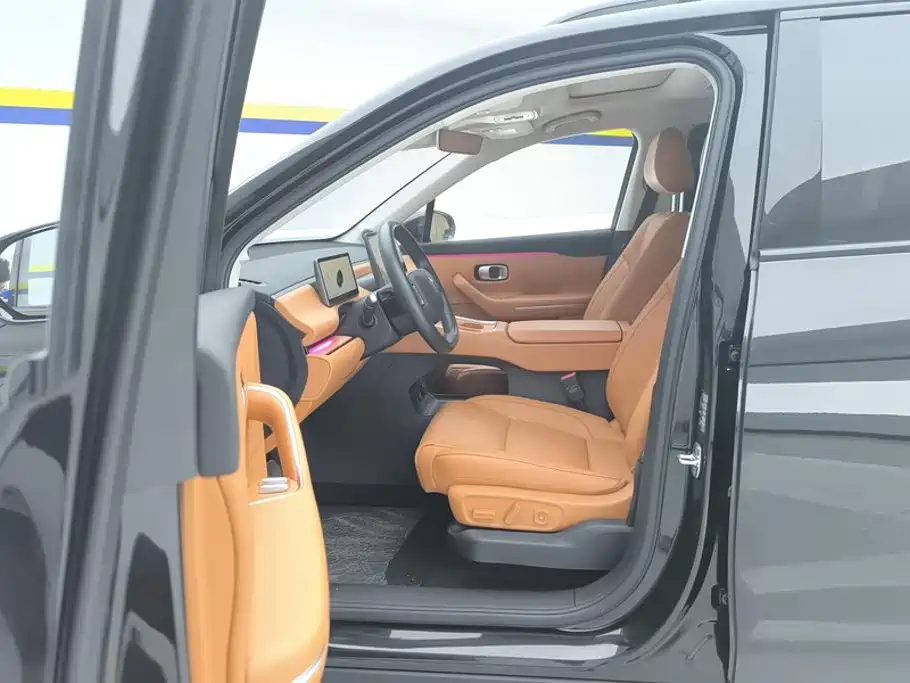 Leapmotor Leapmotor C16 — миниатюра 9
