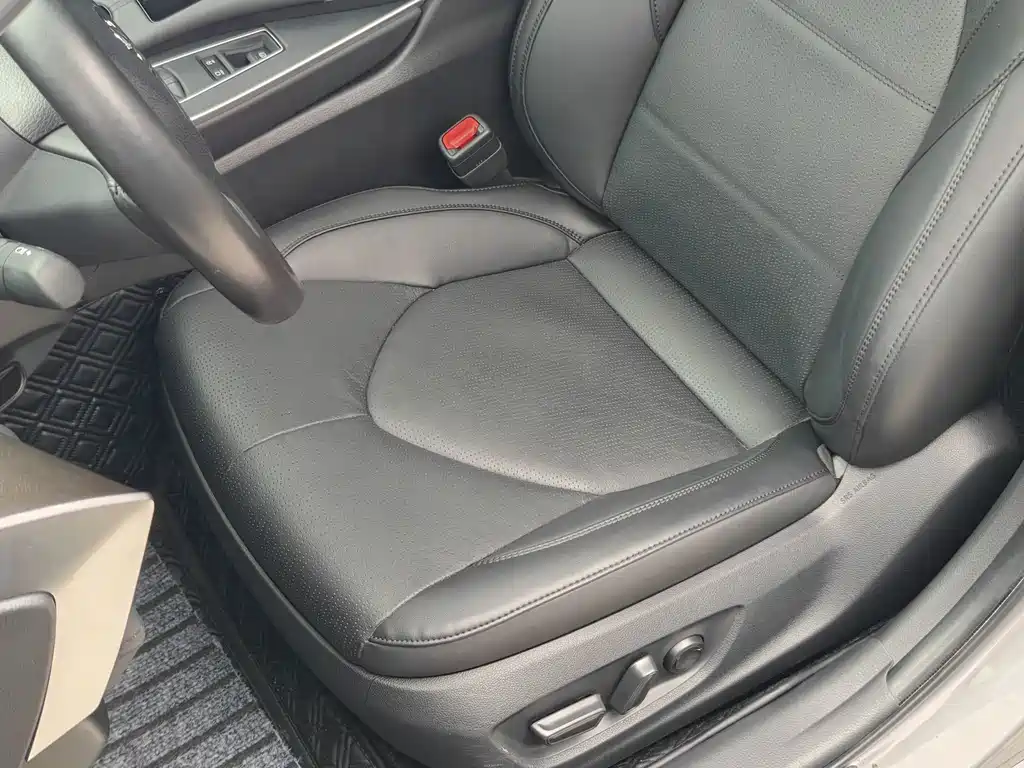 Toyota Avalon — миниатюра 7