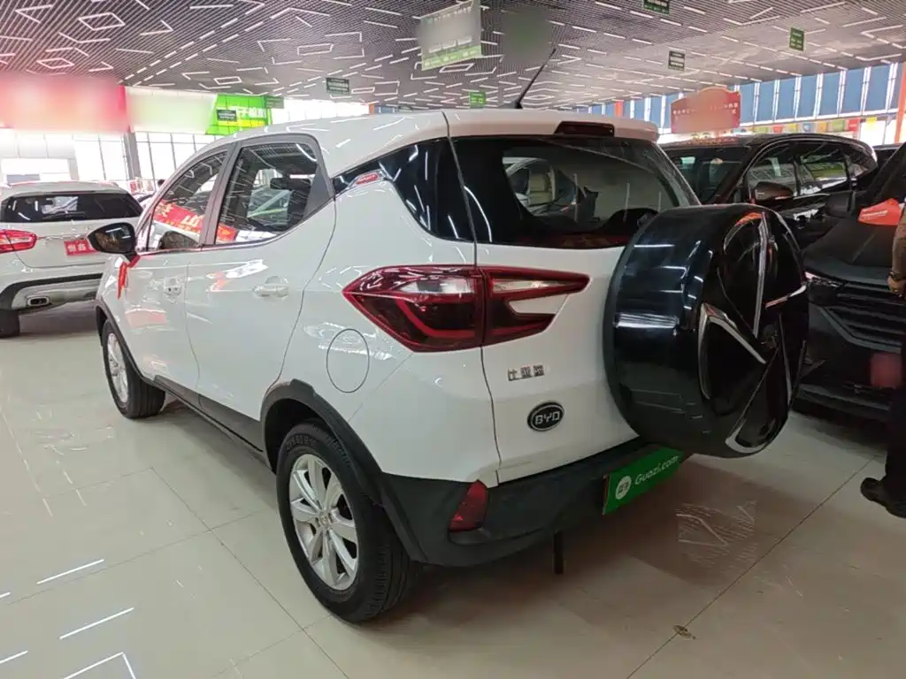 BYD Yuan — миниатюра 5