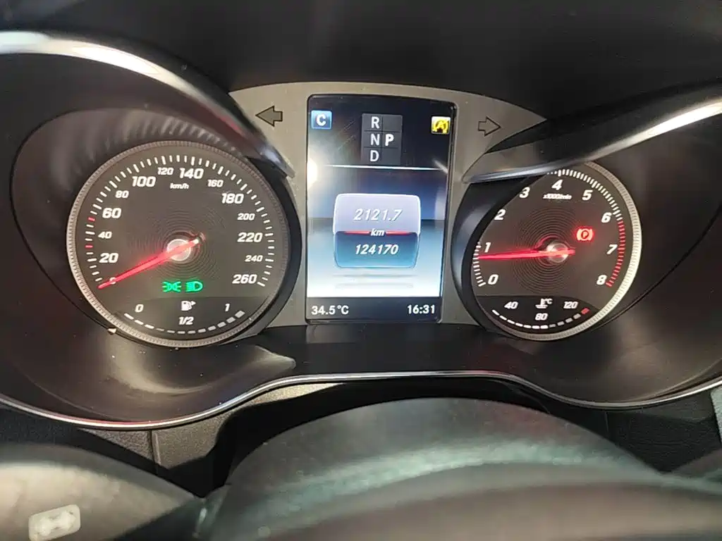 Mercedes-Benz GLC — миниатюра 12