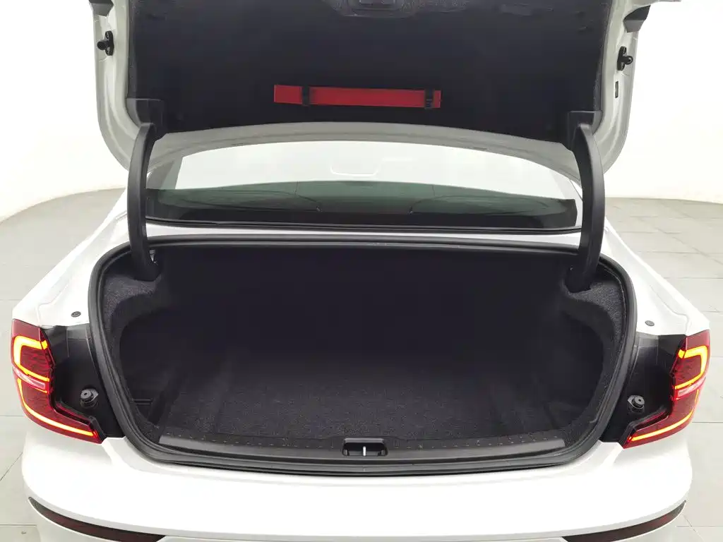 Volvo S60 — миниатюра 16