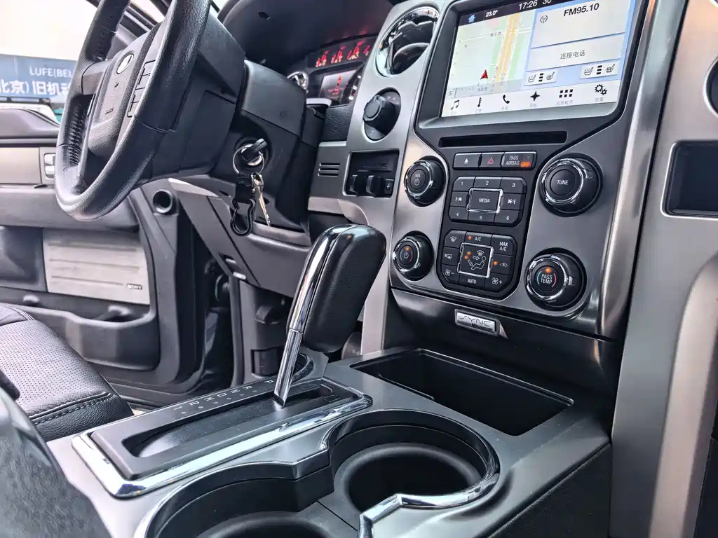 Ford F-150 Raptor — миниатюра 10