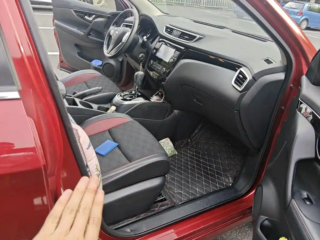Nissan Qashqai — миниатюра 17