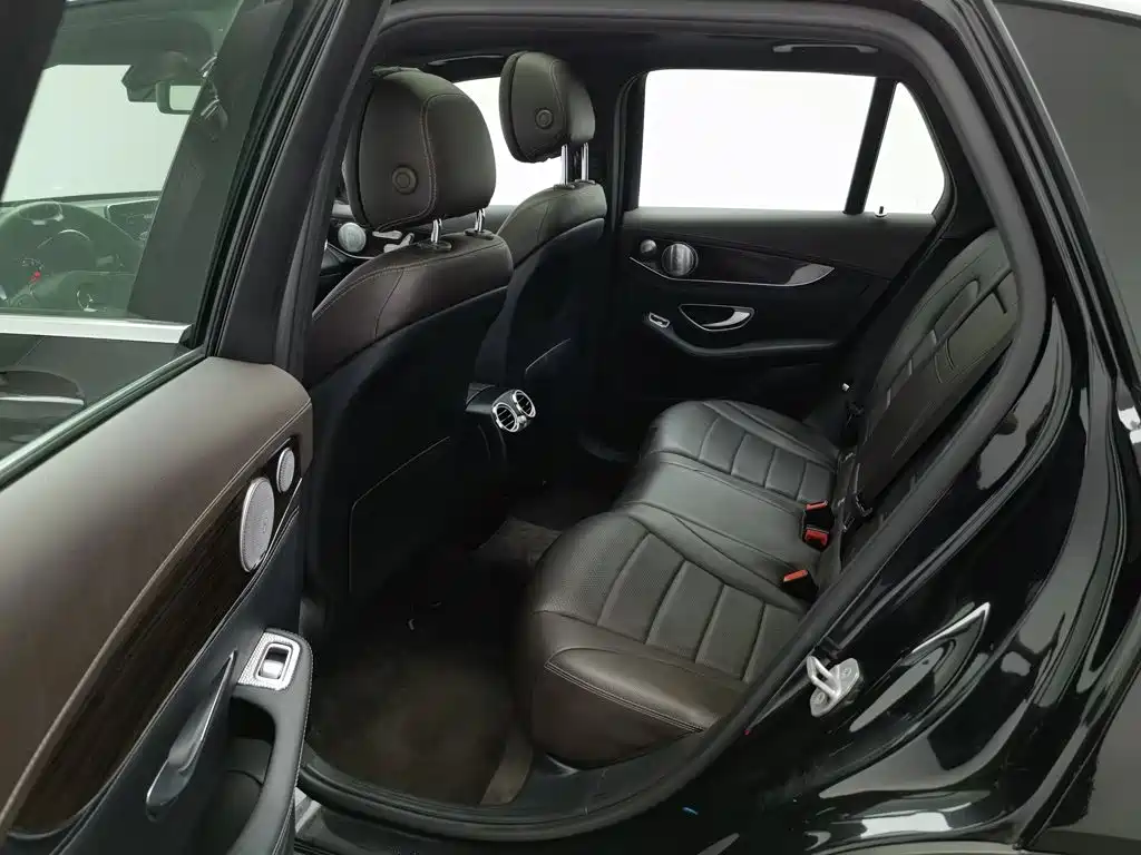 Mercedes-Benz GLC — миниатюра 15