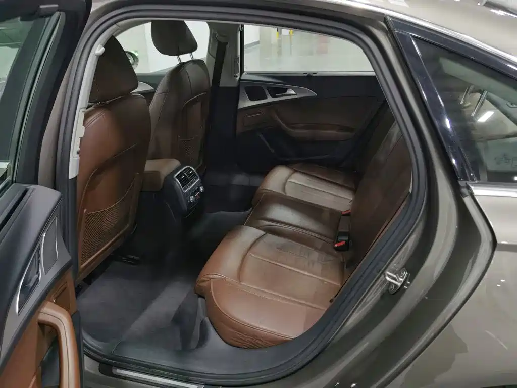 Audi A6L — миниатюра 15