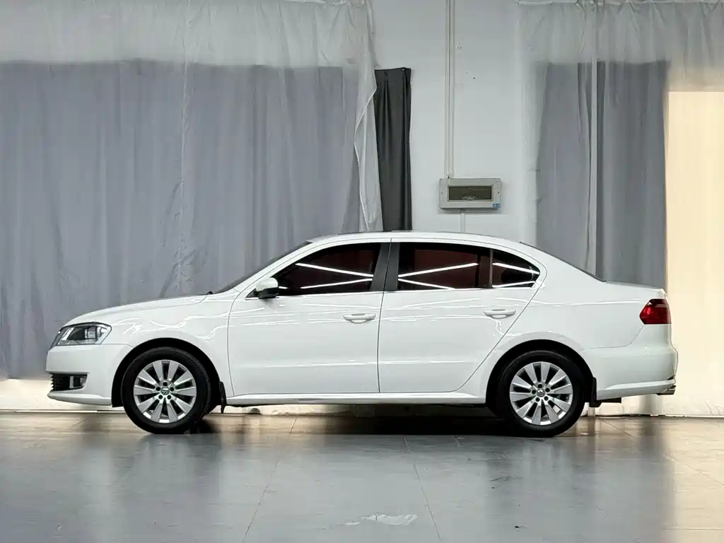 Volkswagen Lavida 2013 1.4TSI DSG Comfort