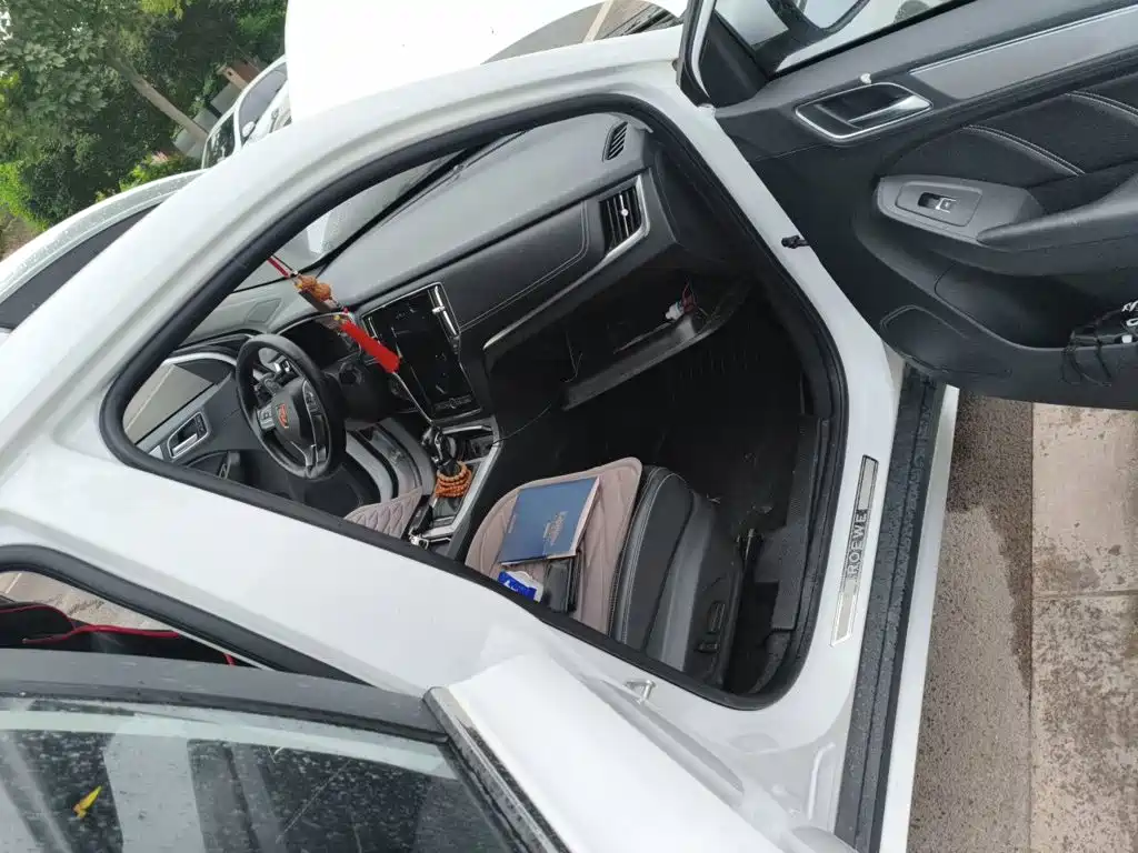 Roewe RX5 — миниатюра 19