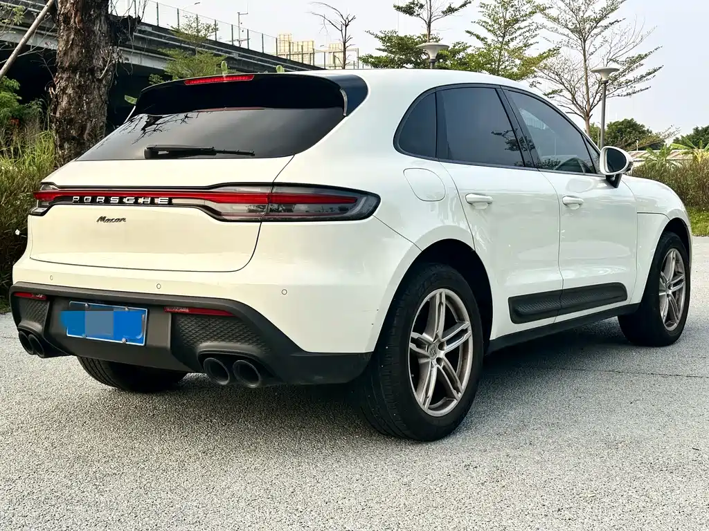 Porsche Macan — миниатюра 4