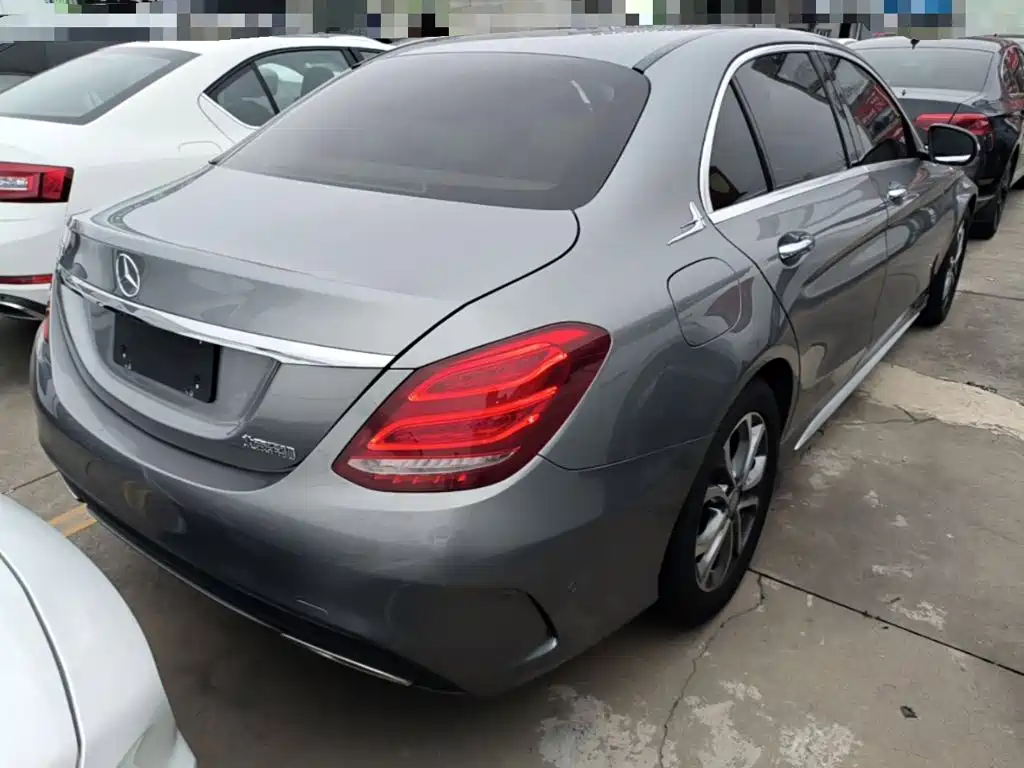 Mercedes-Benz C-Class — миниатюра 7