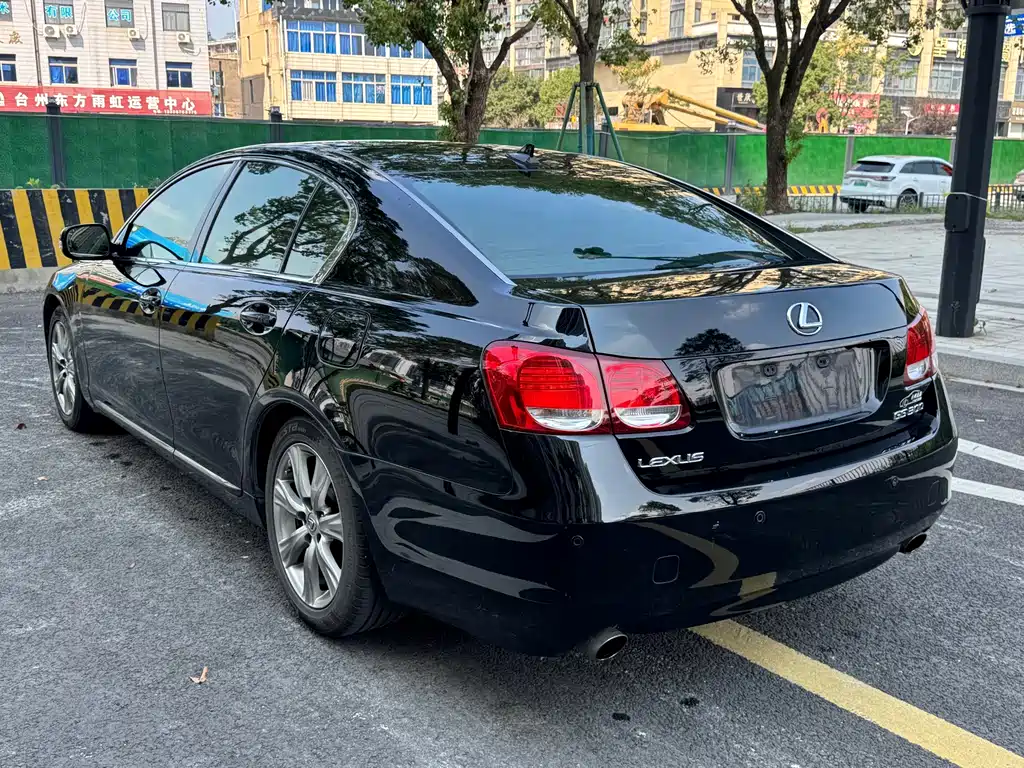 Lexus GS — миниатюра 6