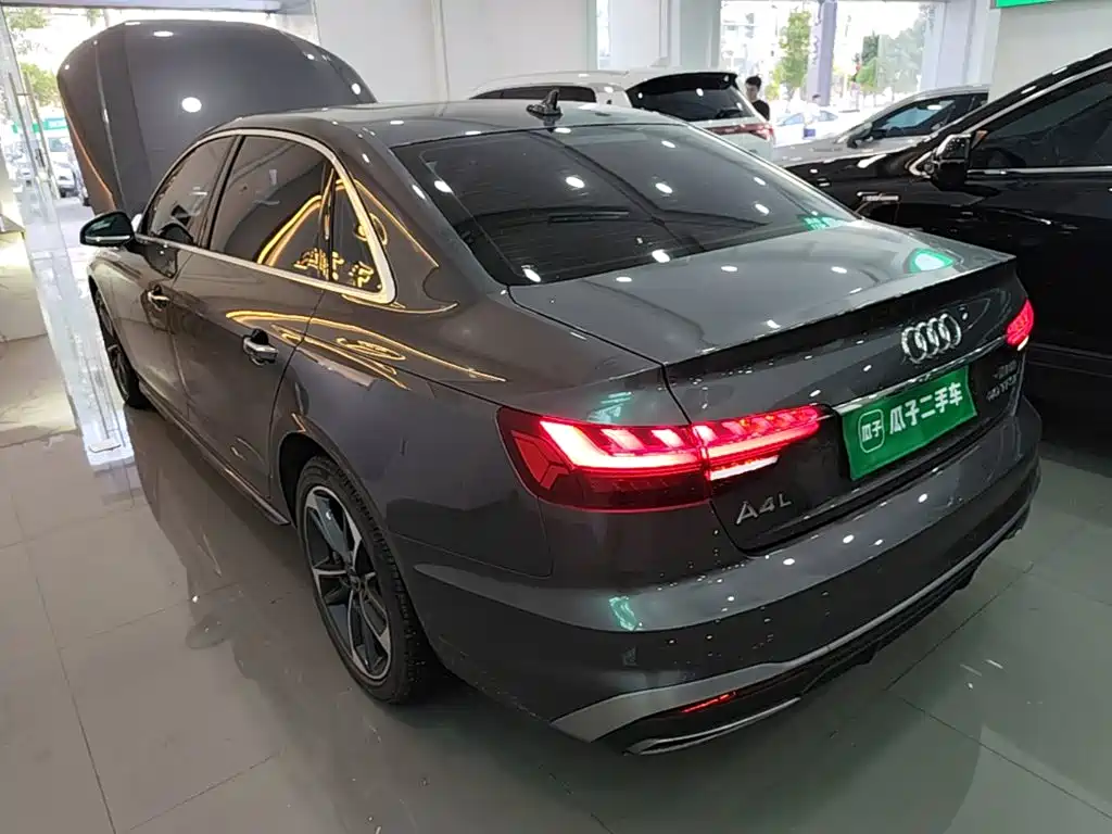 Audi A4L — миниатюра 5