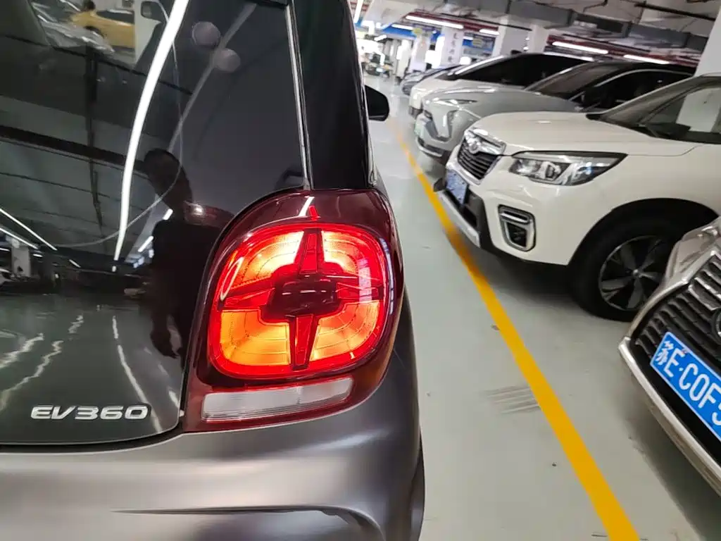 Roewe Clever — миниатюра 8