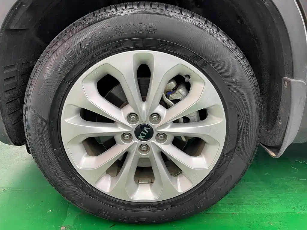 Kia Sorento — миниатюра 28