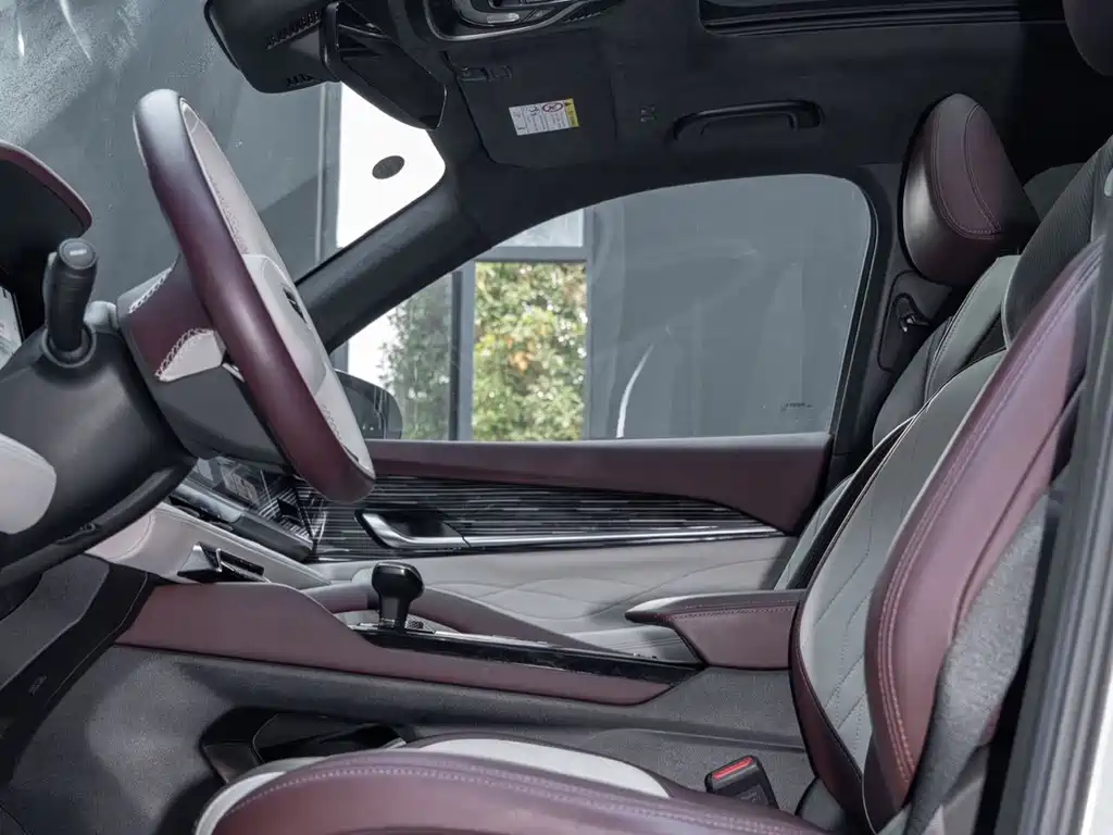 Geely Xingyue L — миниатюра 11