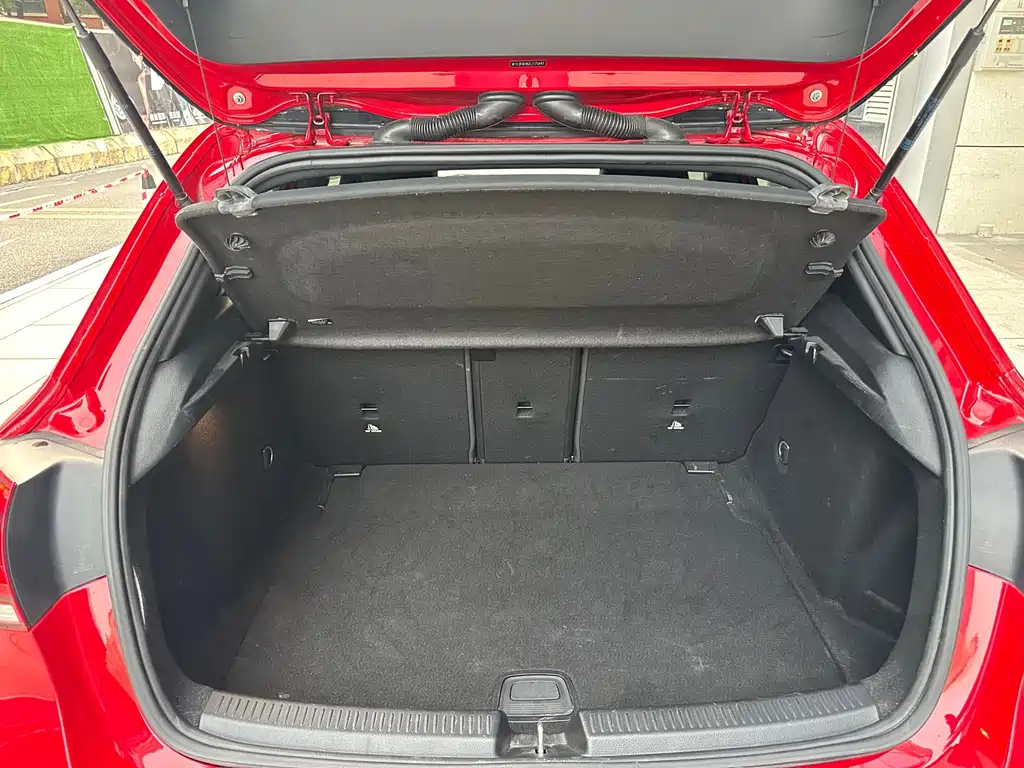 Mercedes-Benz A-Class (Import) — миниатюра 21