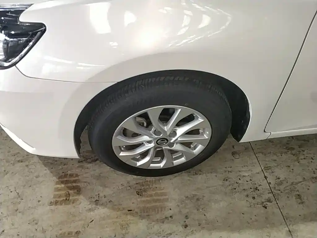 Nissan Sylphy — миниатюра 23