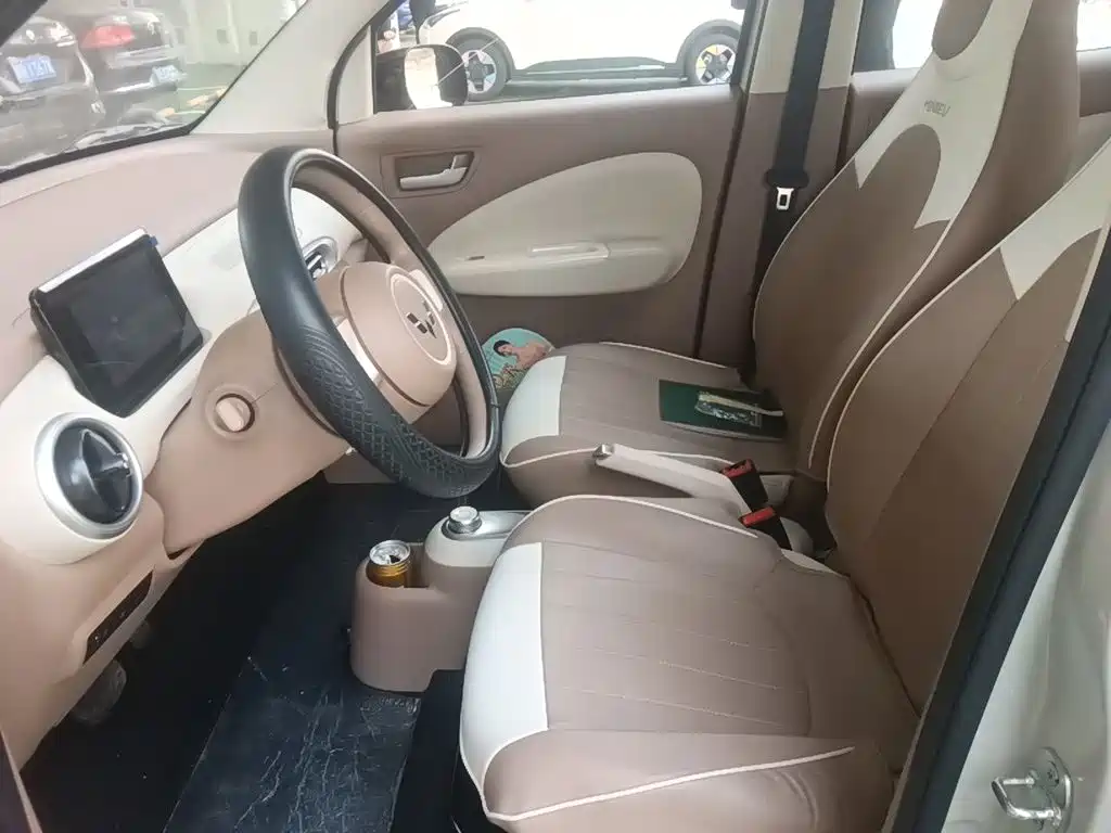Wuling MINIEV — миниатюра 11