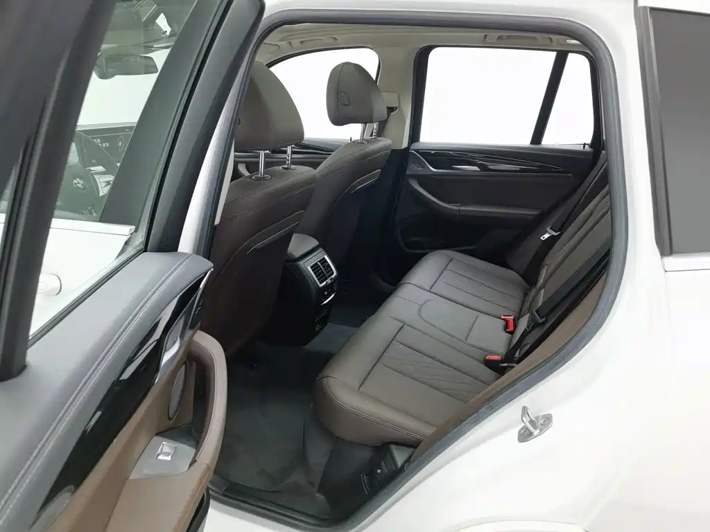 BMW X3 — миниатюра 15