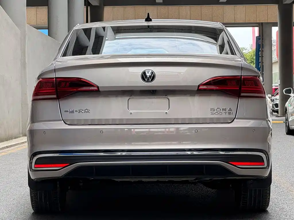Volkswagen Bora — миниатюра 4